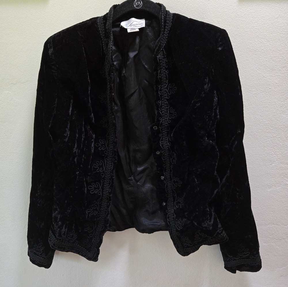 Vintage Farinae Victorian Style Embrodiered Jacket